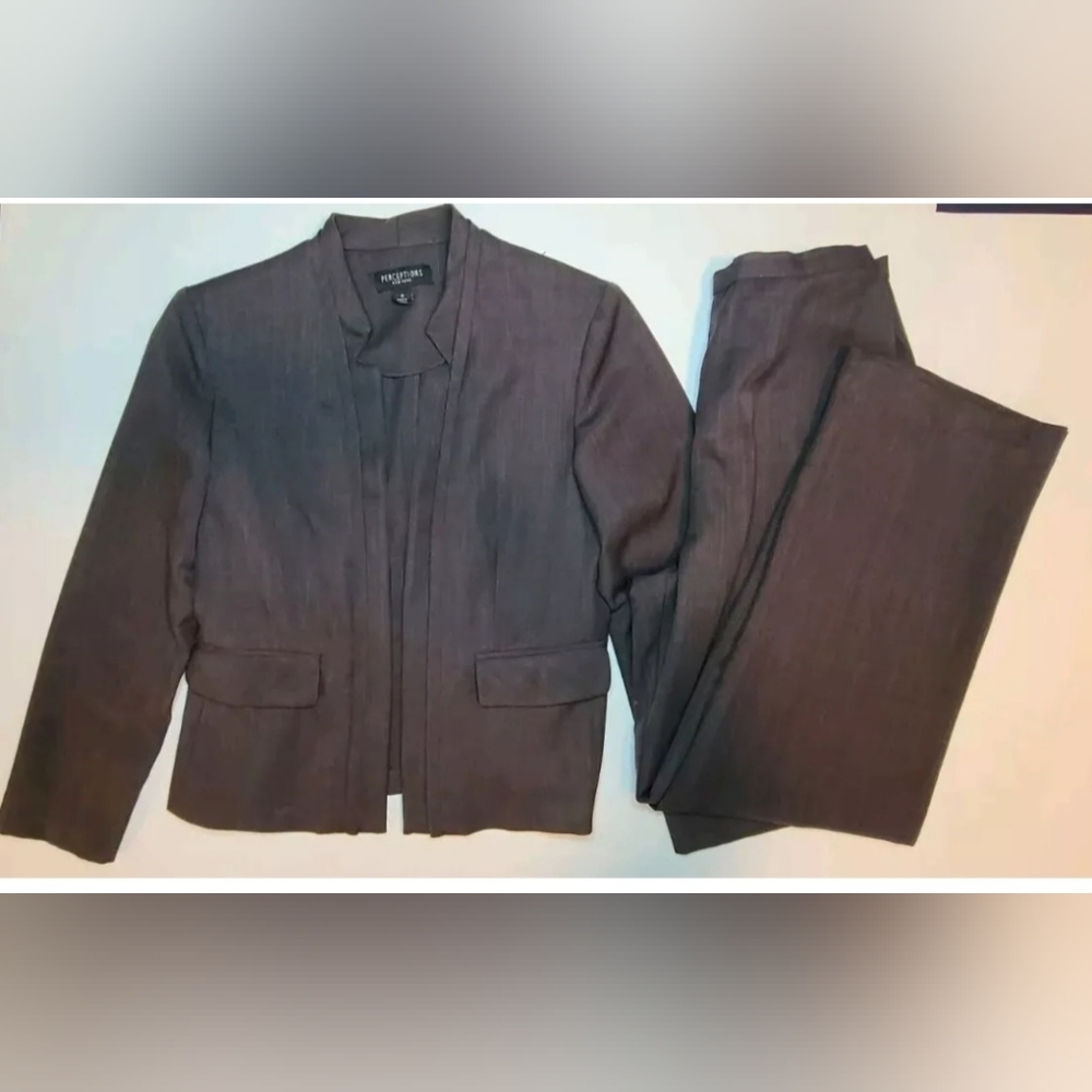 Perceptions New York Women Size 8 Petite Brown 2-Piece Suit Jacket and Pants